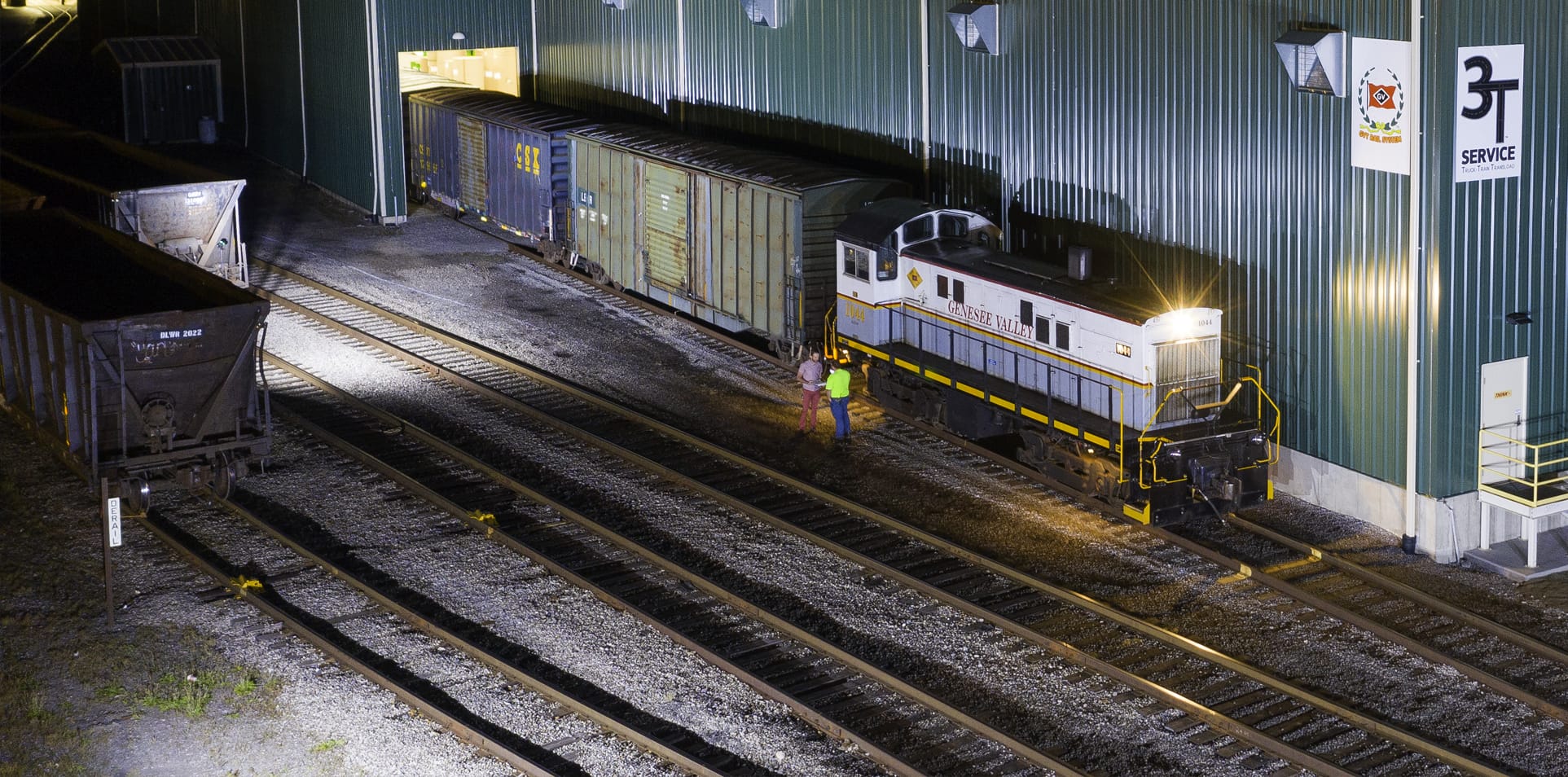 Transloading and Cross-Docking: Great Lakes Logistics Advantage